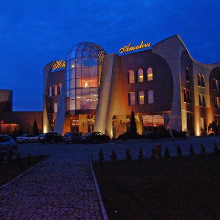 Hotel Amadeus Wodzisław Śląski Exterior foto